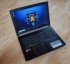 ACER I7/16GB RAM/256GB SSD 17"